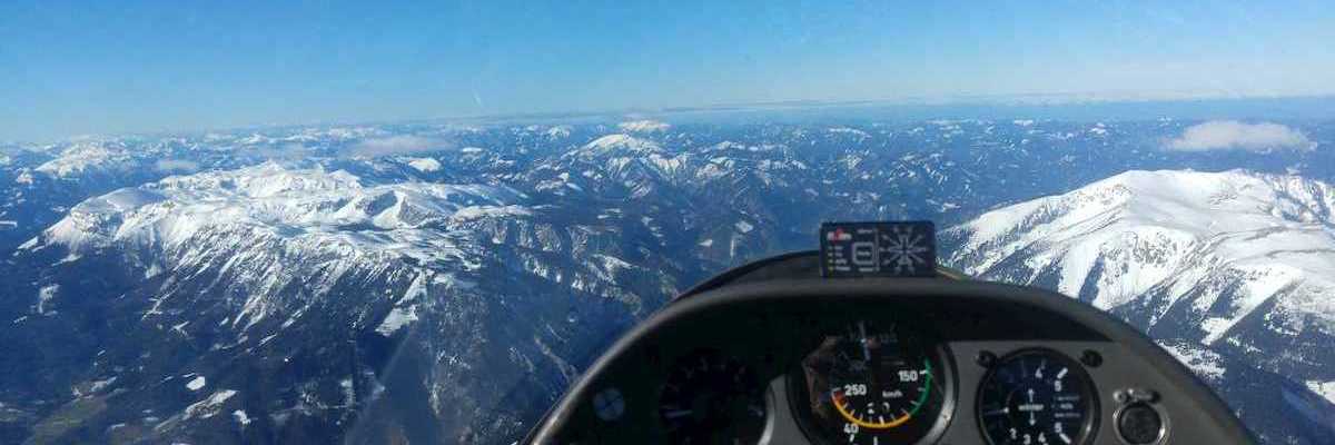 Flugwegposition um 10:58:14: Aufgenommen in der Nähe von Gemeinde Prigglitz, Österreich in 2865 Meter